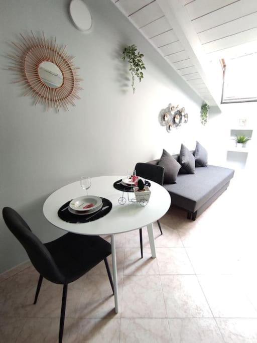 Appartamento Free Parking Tiny House Wifi Netflix 15 Minuti Dal Duomo Milano Esterno foto