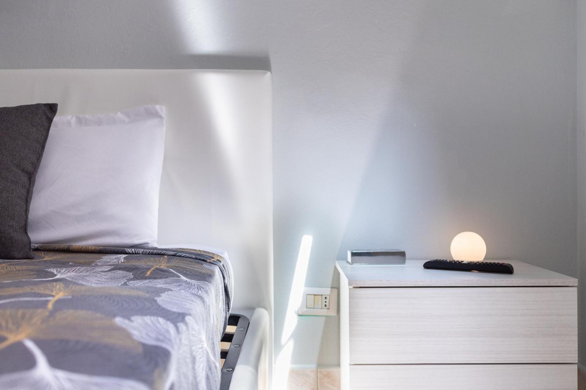 Appartamento Free Parking Tiny House Wifi Netflix 15 Minuti Dal Duomo Milano Esterno foto